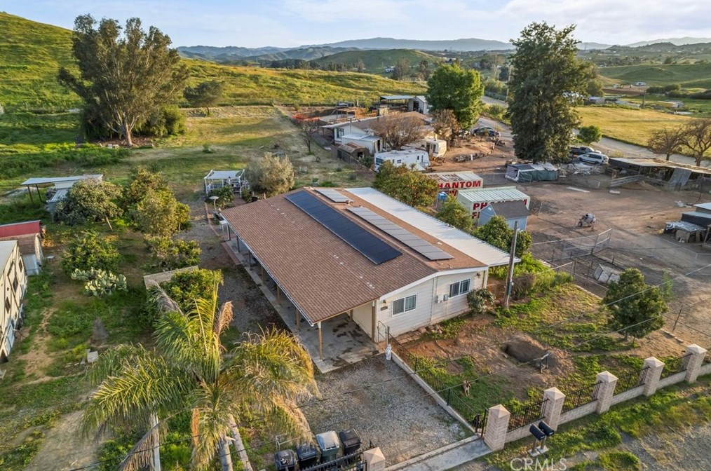 23315 Estrella Ln, Perris CA  92570-8917 exterior