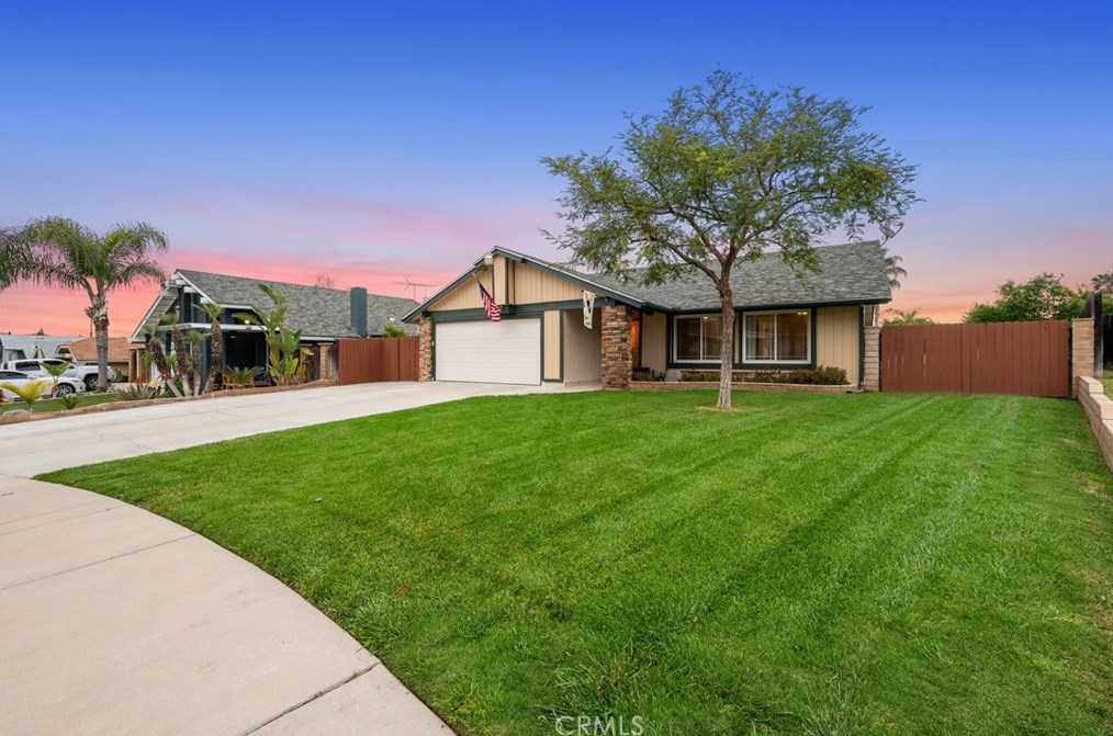 3323 Fruitwood Dr, Riverside CA  92503-5042 exterior
