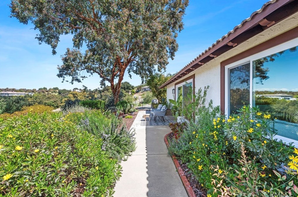 39386 Chaparral Dr, Temecula CA  92592-8822 exterior