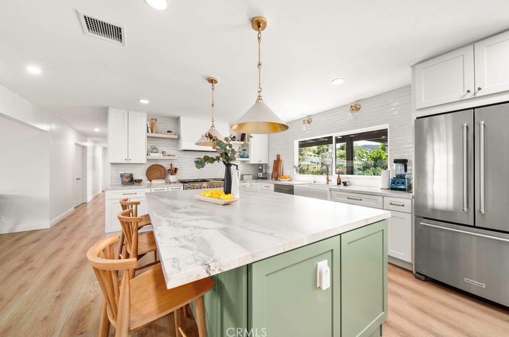 39386 Chaparral Dr, Temecula CA  92592-8822 exterior