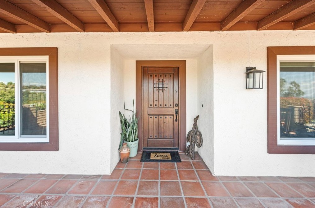 39386 Chaparral Dr, Temecula CA  92592-8822 exterior