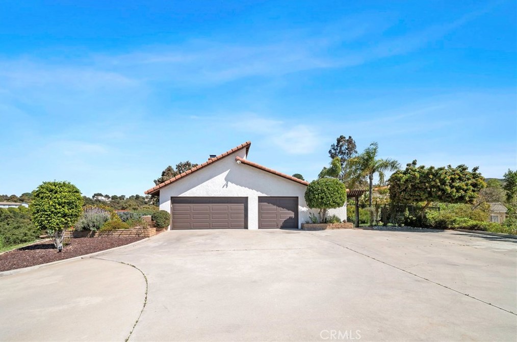 39386 Chaparral Dr, Temecula CA  92592-8822 exterior