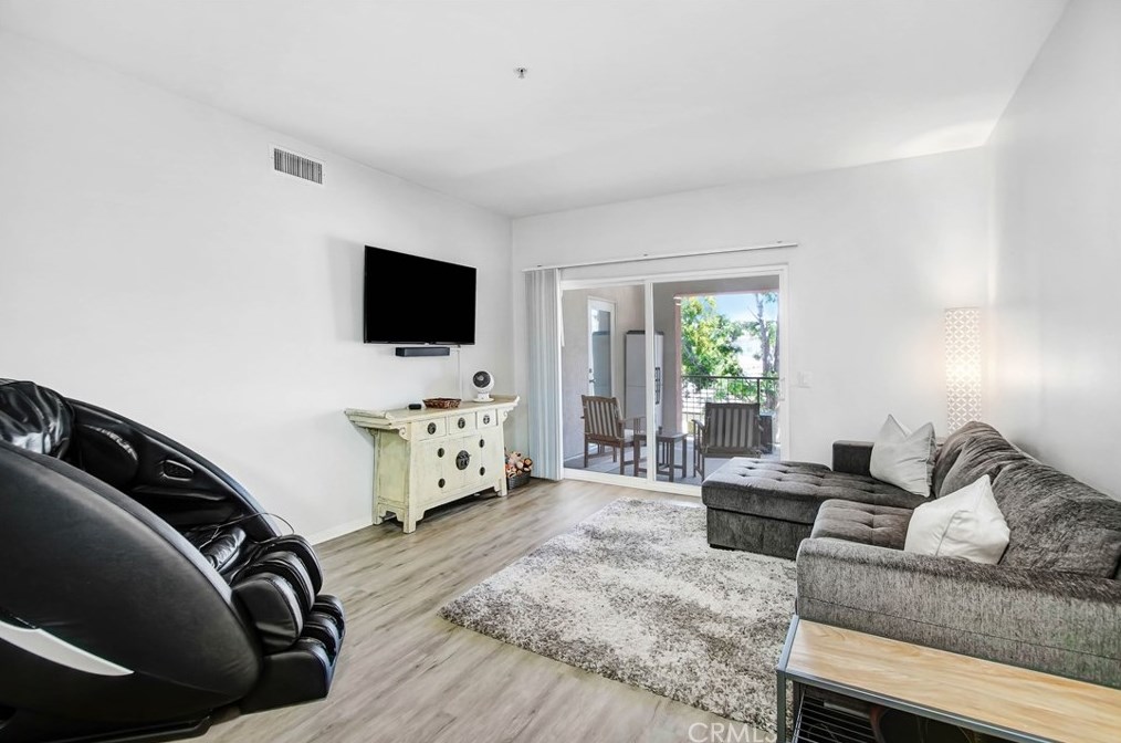 31233 Taylor Ln, Temecula CA  92592-2812 exterior
