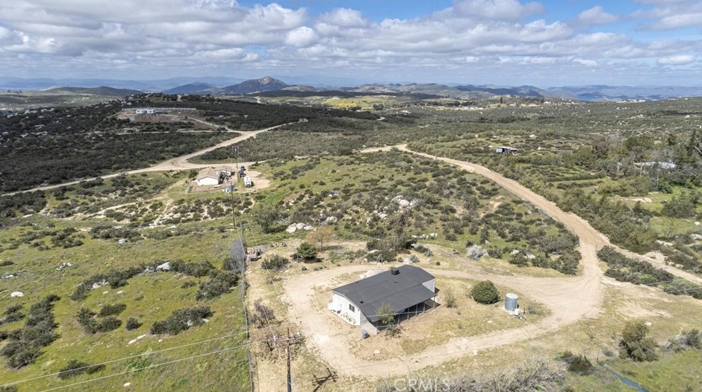 43095 Cosmo Dr, Hemet CA  92544-9552 exterior