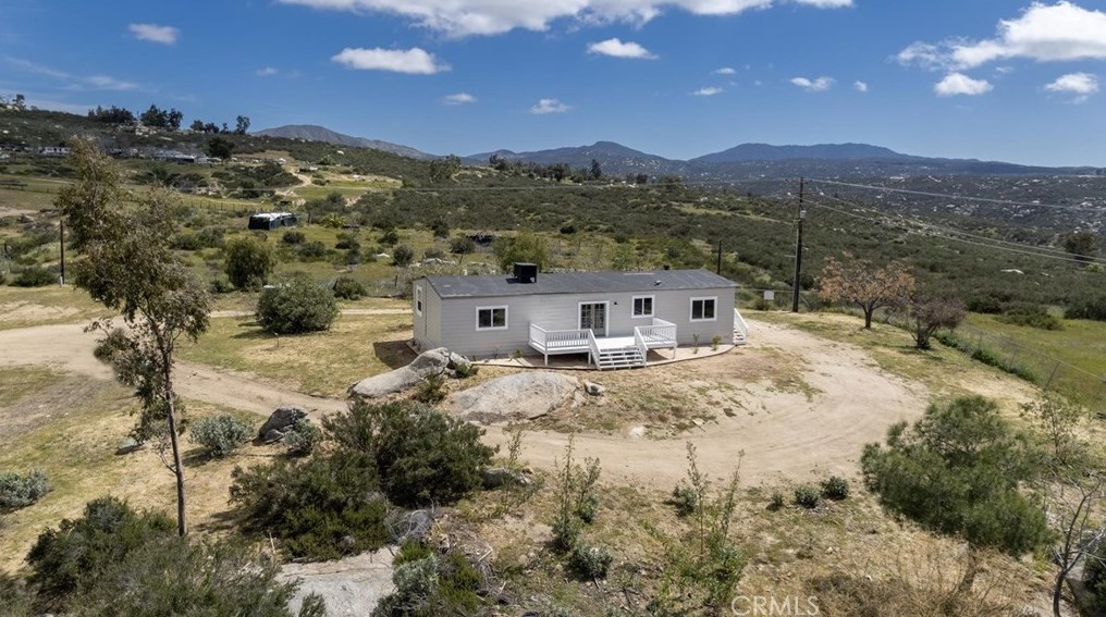 43095 Cosmo Dr, Hemet CA  92544-9552 exterior