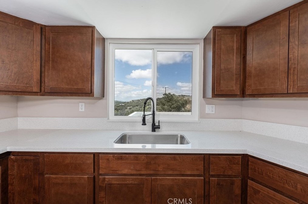 43095 Cosmo Dr, Hemet CA  92544-9552 exterior