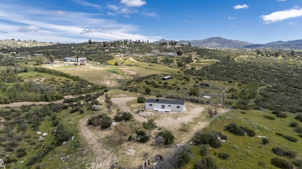 43095 Cosmo Dr, Hemet CA  92544-9552 exterior