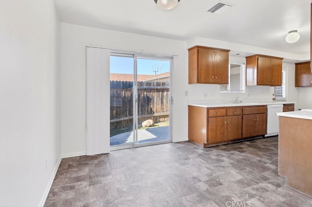 41056 Alder Ave, Hemet CA  92544-6271 exterior