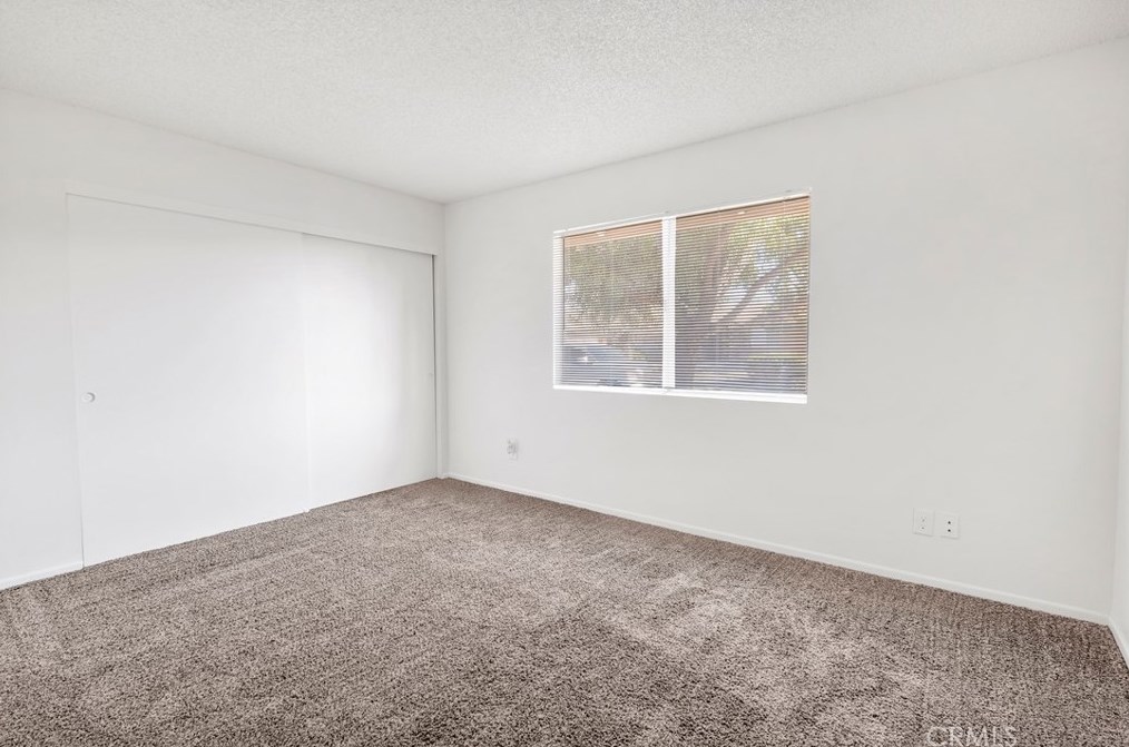 41056 Alder Ave, Hemet CA  92544-6271 exterior