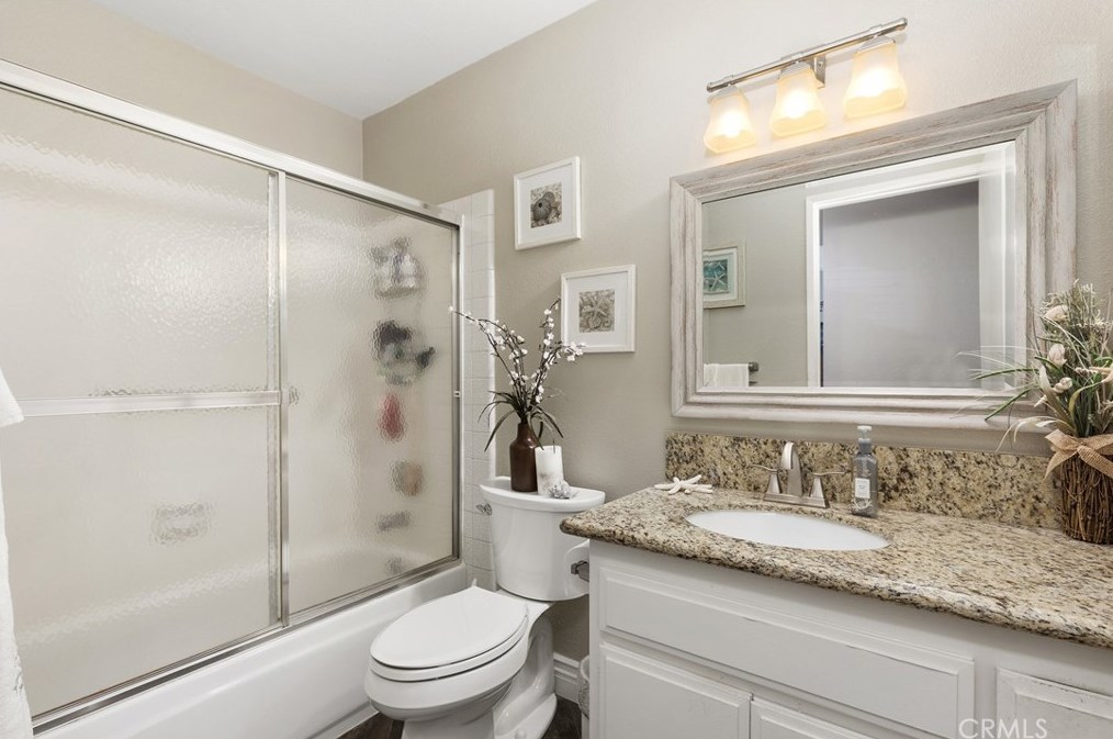 730 Thornton Ave, Hemet CA  92545-9129 exterior