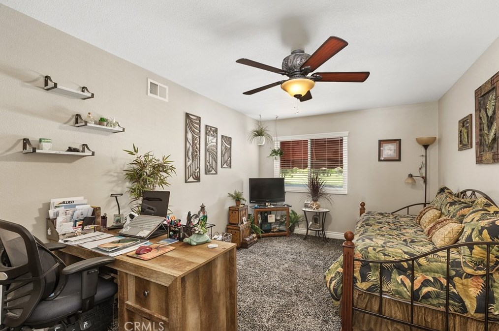 730 Thornton Ave, Hemet CA  92545-9129 exterior