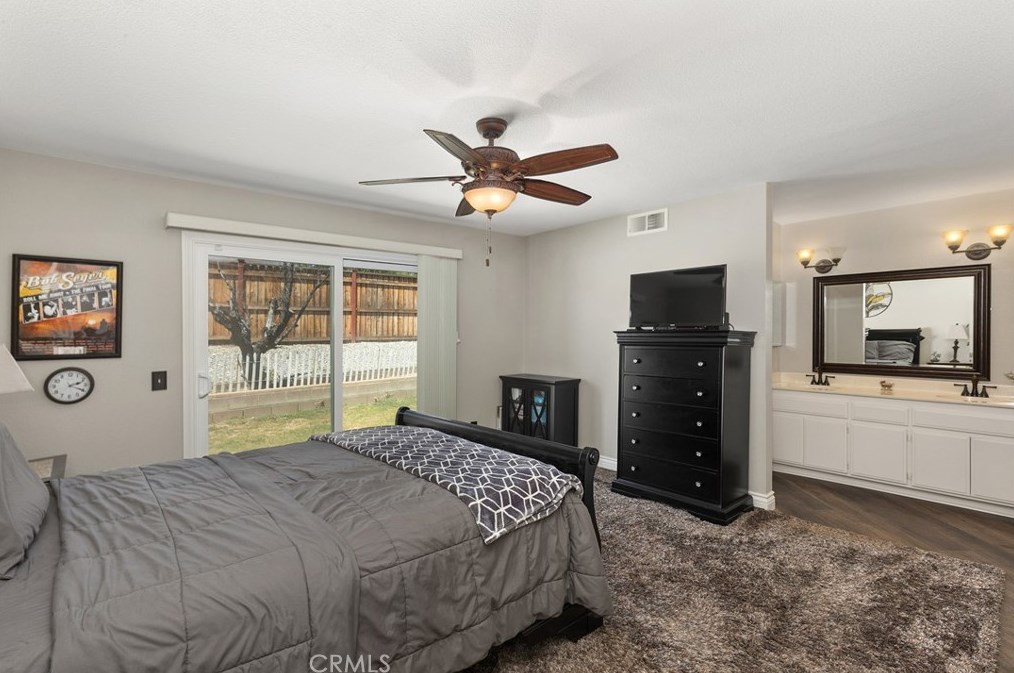 730 Thornton Ave, Hemet CA  92545-9129 exterior