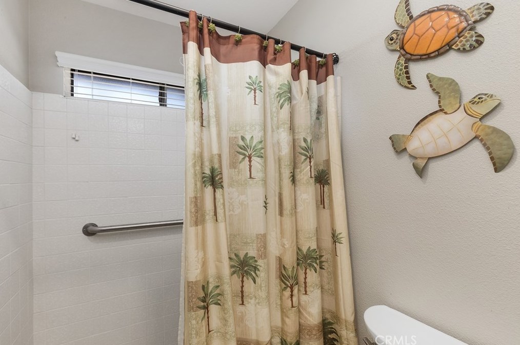 730 Thornton Ave, Hemet CA  92545-9129 exterior