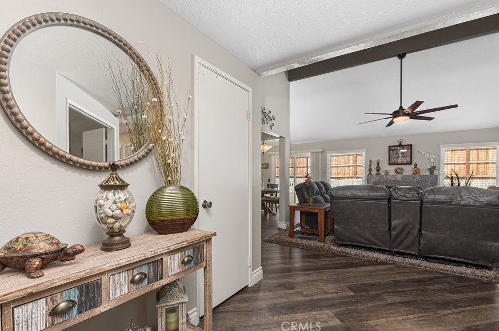 730 Thornton Ave, Hemet CA  92545-9129 exterior