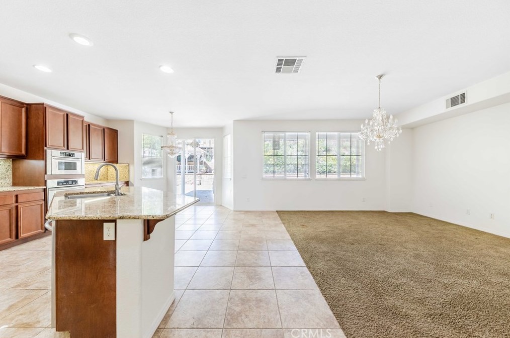 41036 Sunsprite St, Lake Elsinore CA  92532-1557 exterior