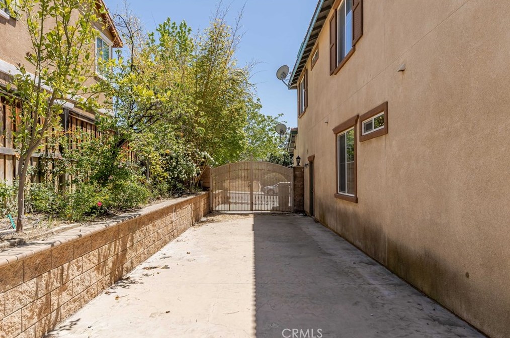 41036 Sunsprite St, Lake Elsinore CA  92532-1557 exterior