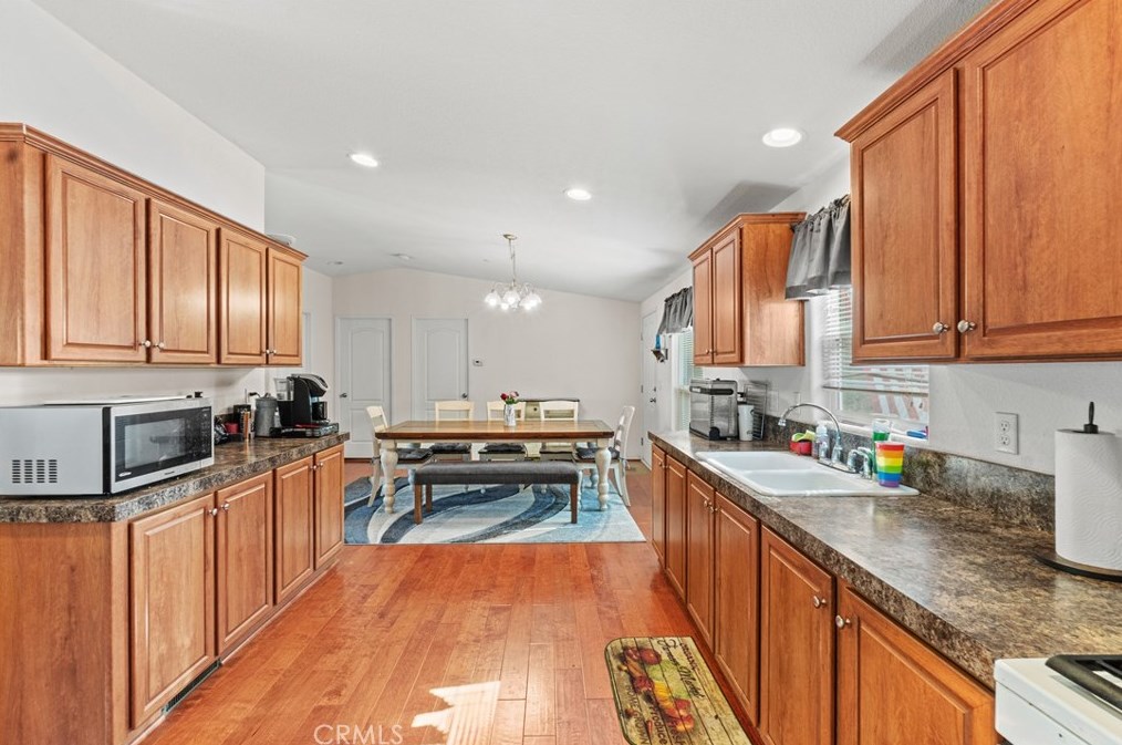 47330 Rancho Vw Dr, Temecula CA 92592 exterior