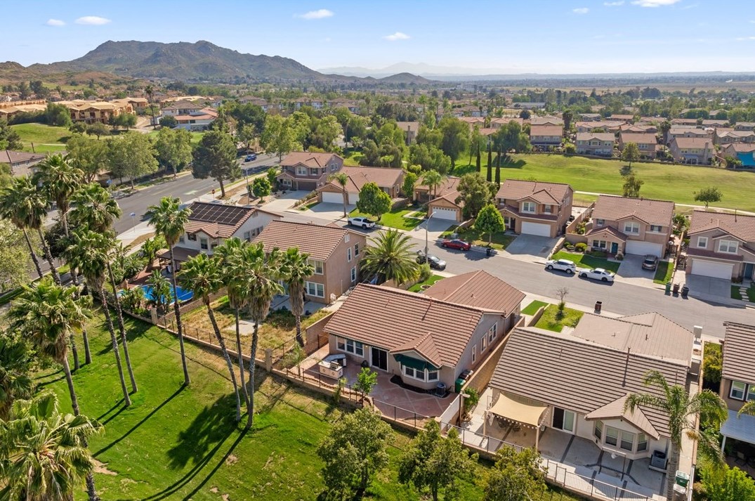 14930 Pete Dye St, Moreno Valley CA  92555-6330 exterior