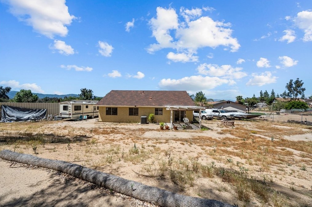 18049 Heidi Lisa Ln, Lake Elsinore CA  92532-1963 exterior