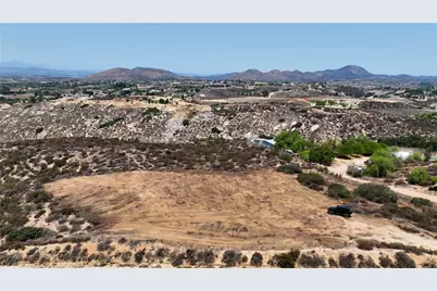 39365 Calle Breve, Temecula, CA 92592 - Photo 9