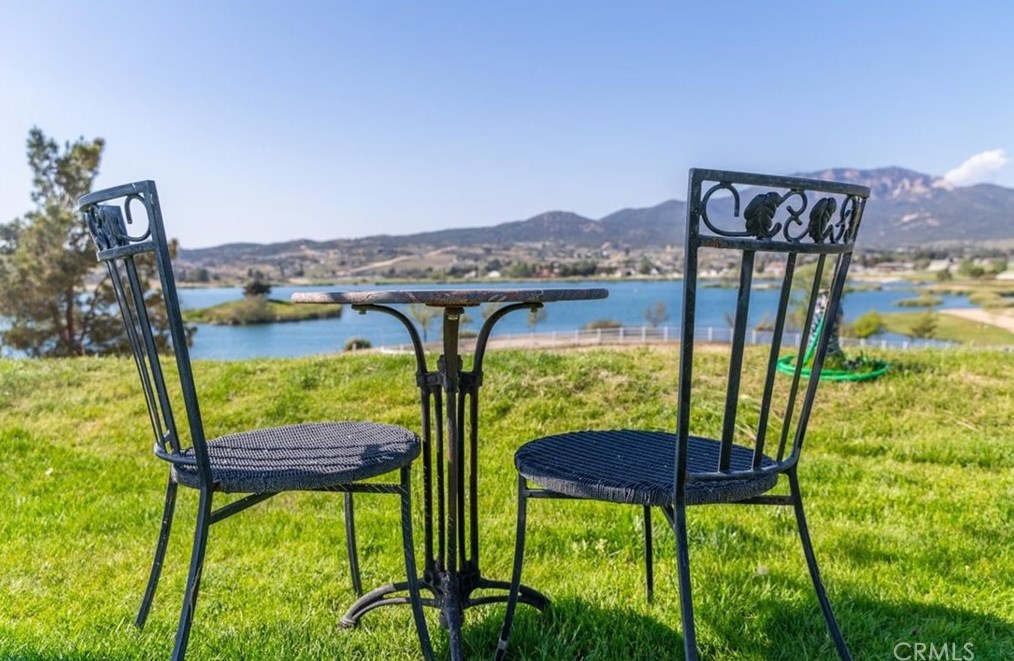 41917 Lakefront Dr, Aguanga CA  92536-9523 exterior