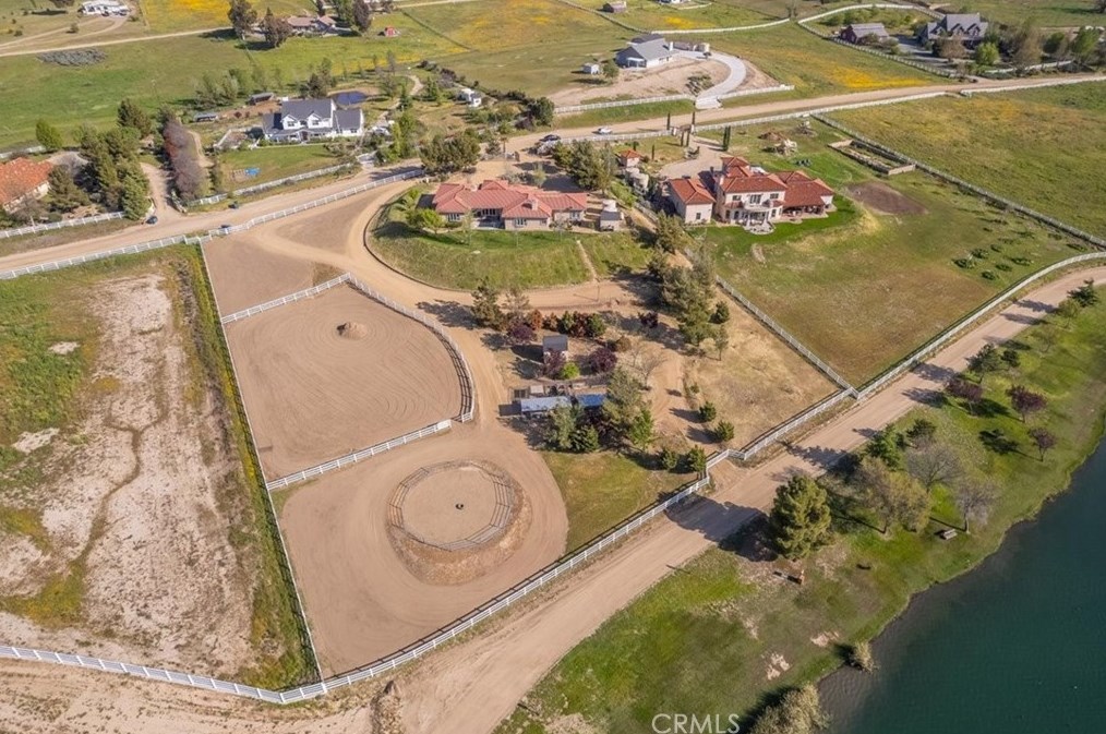 41917 Lakefront Dr, Aguanga CA  92536-9523 exterior