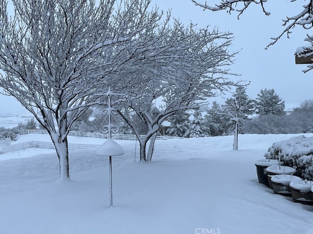 41917 Lakefront Dr, Aguanga CA  92536-9523 exterior