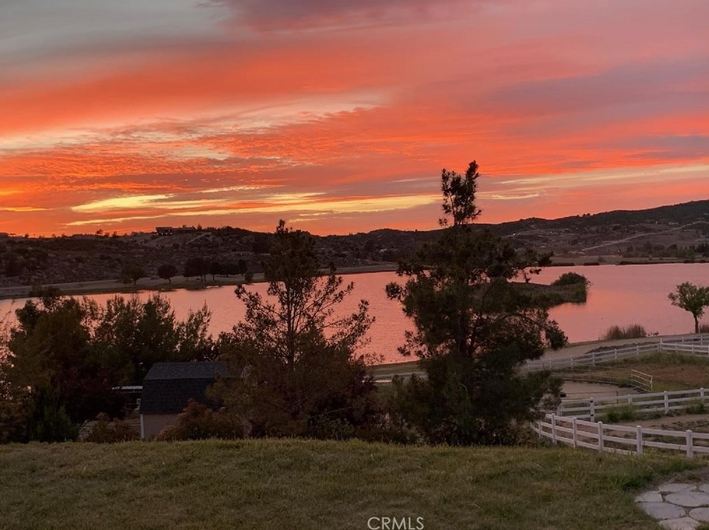 41917 Lakefront Dr, Aguanga CA  92536-9523 exterior