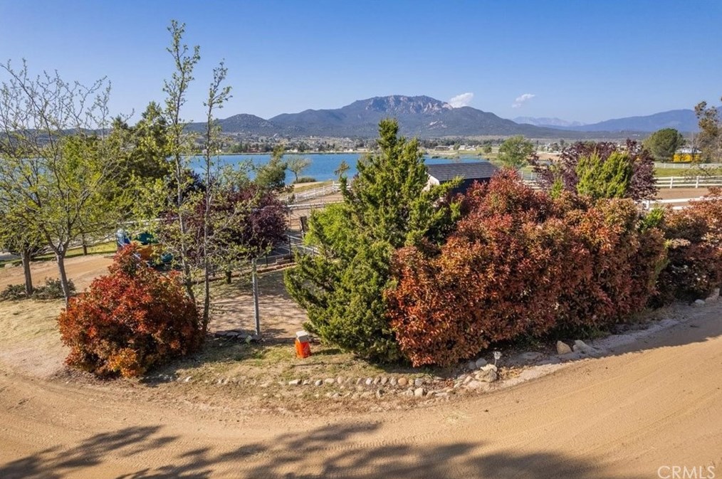 41917 Lakefront Dr, Aguanga CA  92536-9523 exterior