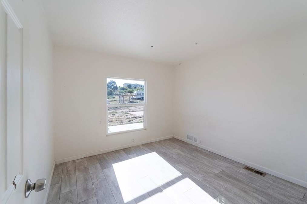 42225 El Campo Rd, Anza CA  92539-9746 exterior