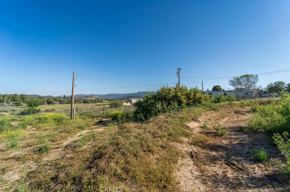 42225 El Campo Rd, Anza CA  92539-9746 exterior