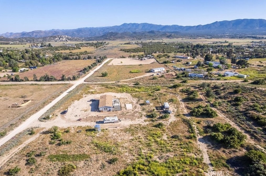 42225 El Campo Rd, Anza CA  92539-9746 exterior