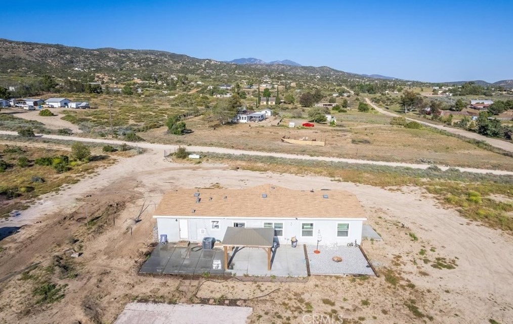 42225 El Campo Rd, Anza CA  92539-9746 exterior