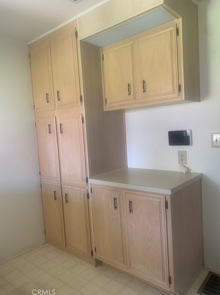 2525 Apple Tree St, Hemet CA  92545-7705 exterior