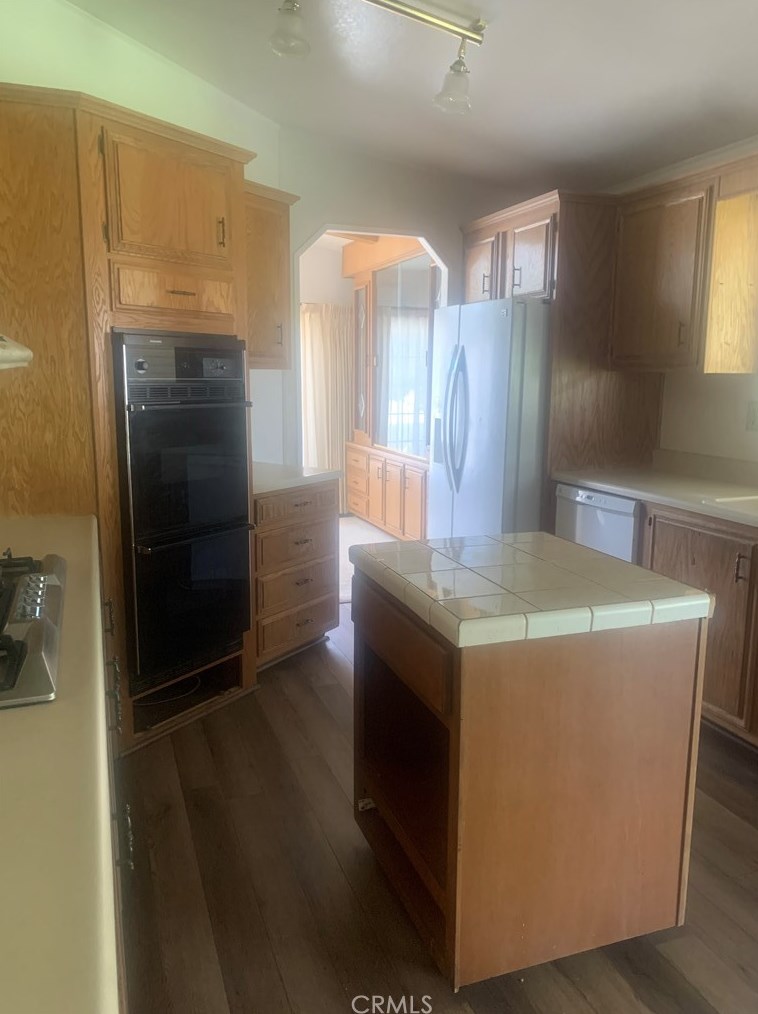 2525 Apple Tree St, Hemet CA  92545-7705 exterior