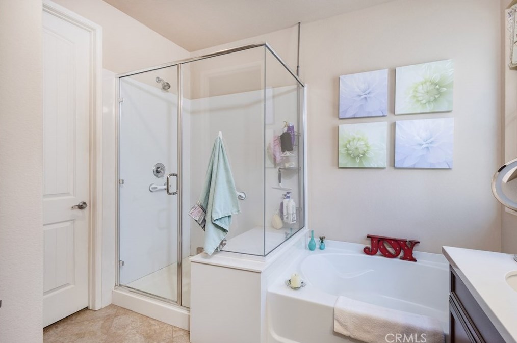 1370 Corte Alamonte, Hemet CA  exterior