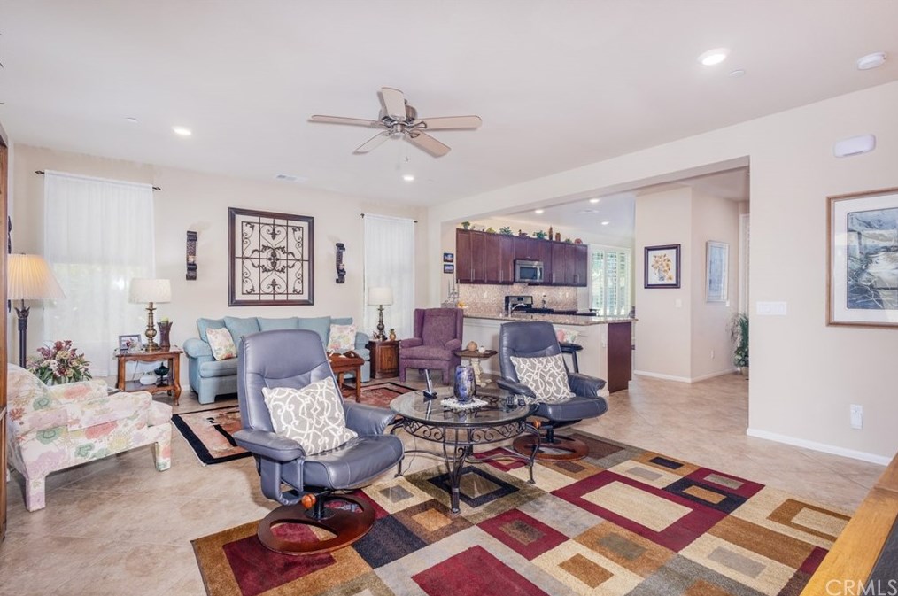 1370 Corte Alamonte, Hemet CA  exterior