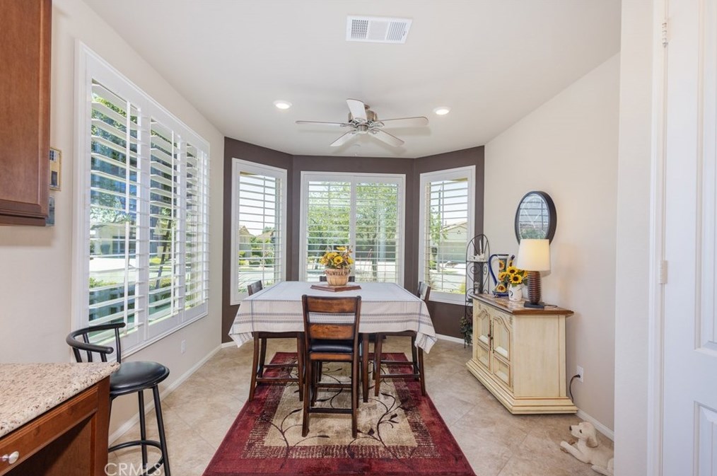 1370 Corte Alamonte, Hemet CA  exterior