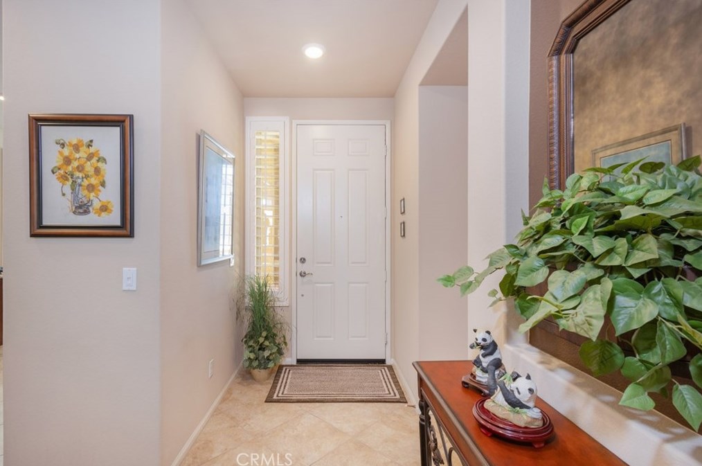 1370 Corte Alamonte, Hemet CA  exterior