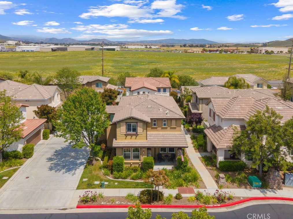 37260 Ascella Ln, Murrieta CA  92563-2838 exterior