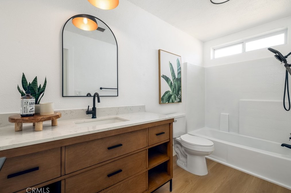 24574 Cornstalk Rd, Wildomar CA 92595-8842 exterior