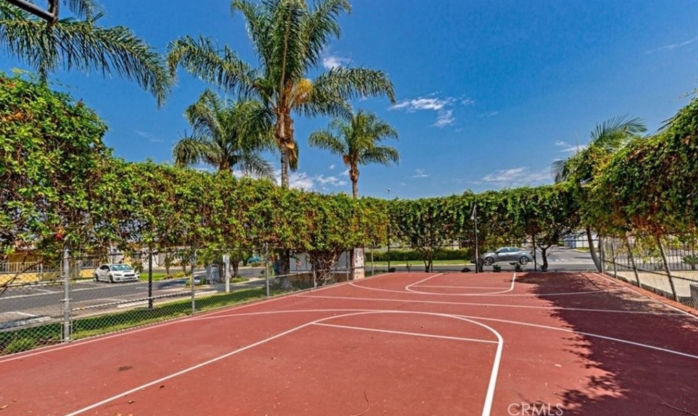 5815 La Palma Ave, Anaheim CA  92807-2246 exterior