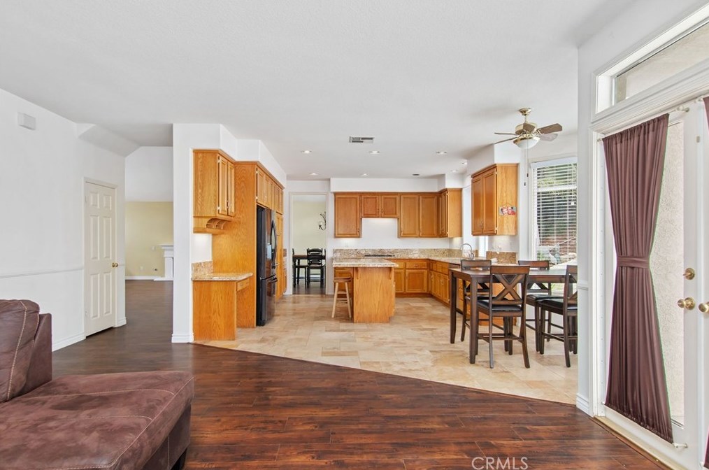 40675 Pocona Pl, Murrieta CA 92562-5852 exterior