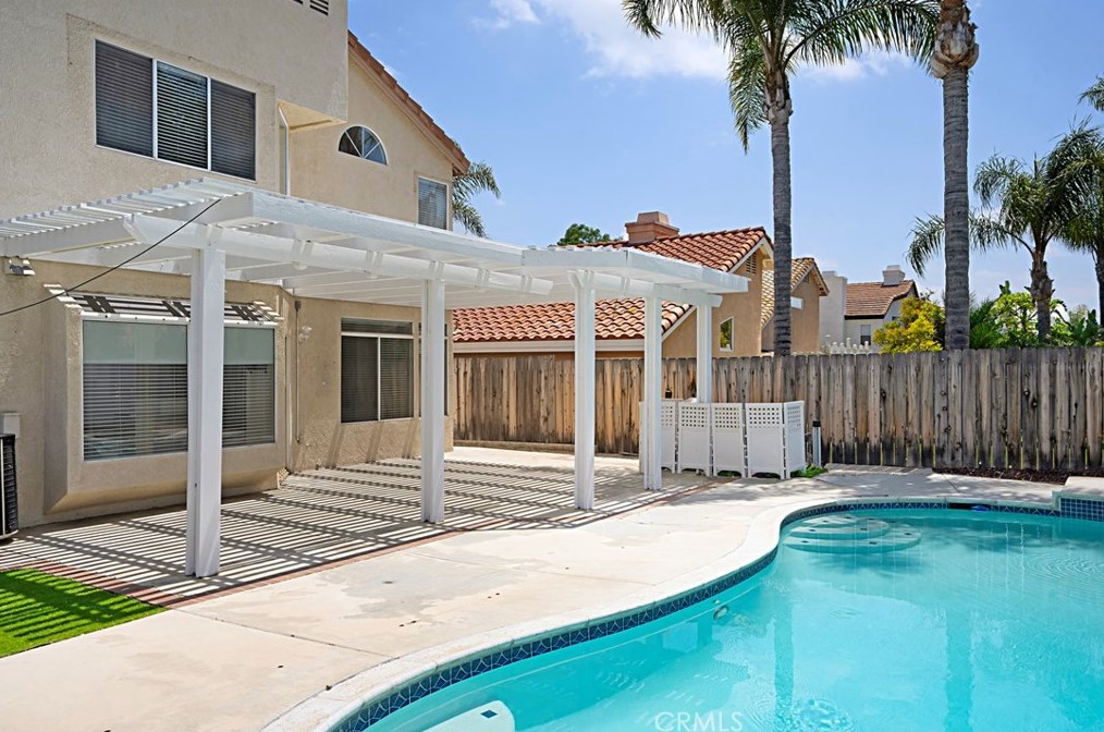 23816 Peach Blossom Ct, Murrieta CA exterior