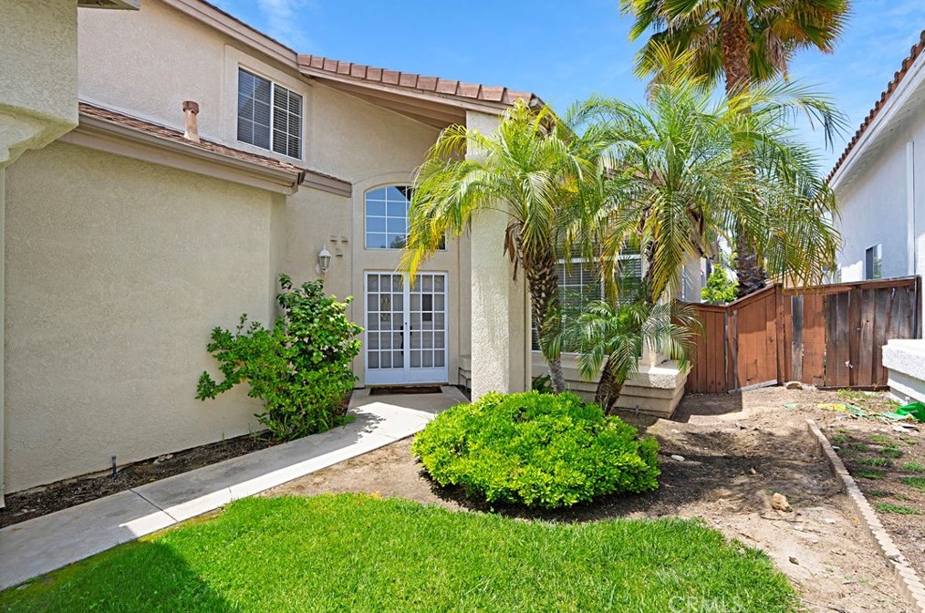 23816 Peach Blossom Ct, Murrieta CA exterior