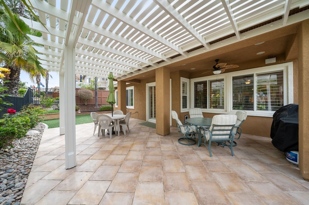 31122 Firestone St, Temecula CA  92591-2049 exterior