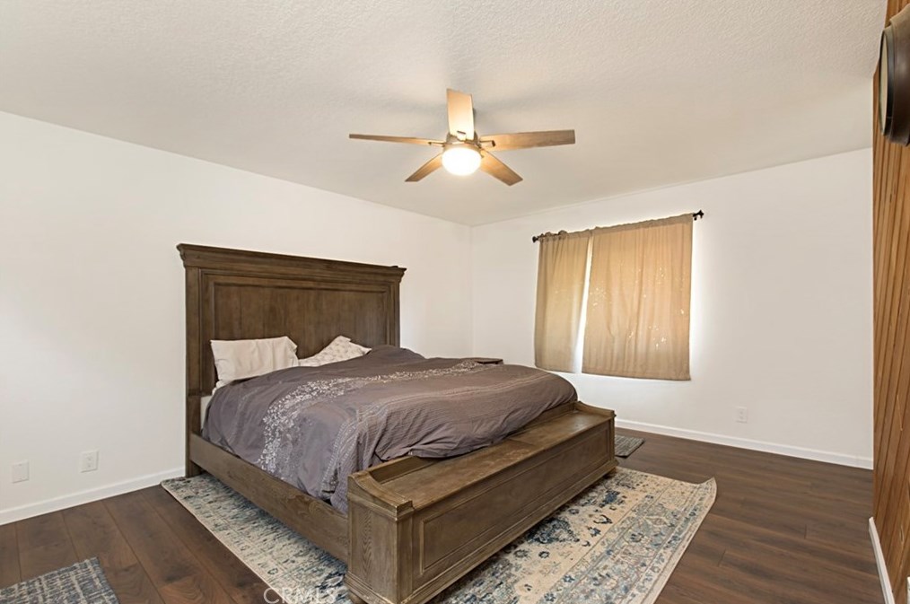 23550 Oak Circle Dr, Wildomar CA 92595-8825 exterior