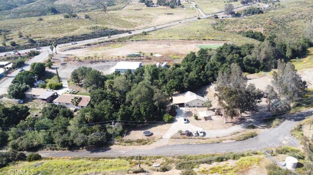 23550 Oak Circle Dr, Wildomar CA 92595-8825 exterior