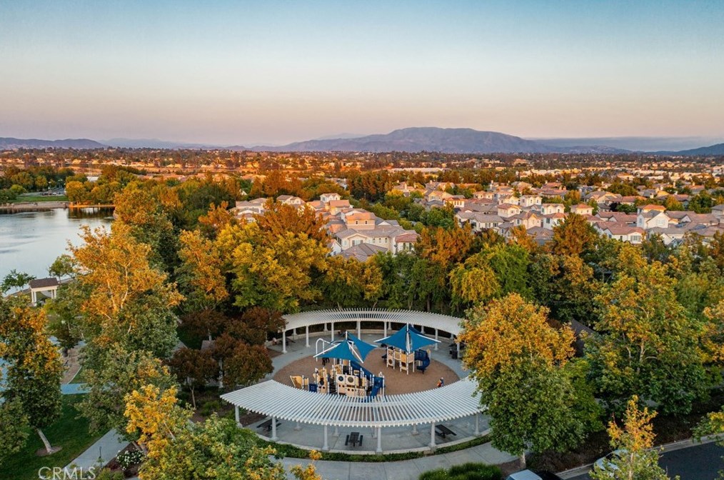 40238 Danbury Ct, Temecula CA  92591-7557 exterior