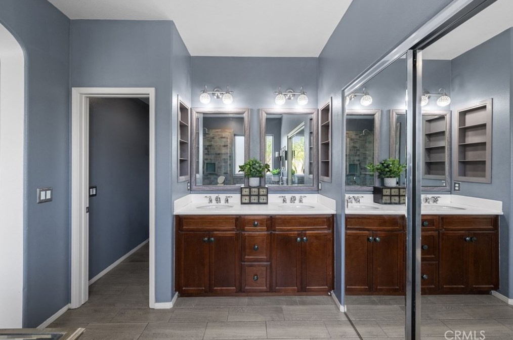40238 Danbury Ct, Temecula CA  92591-7557 exterior